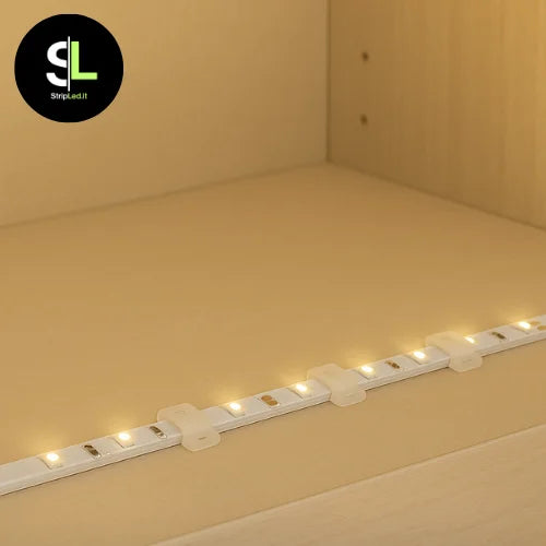 Clip di fissaggio per strip LED installate in un armadio con logo StripLed.it
