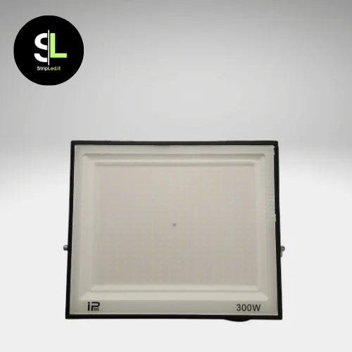 Faro LED 300W impermeabile IP66 con pannello frontale in vetro satinato su sfondo neutro e logo StripLed.it