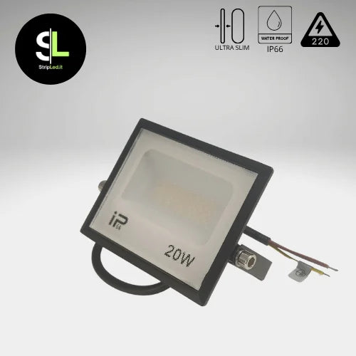 Faro LED 20W IP66 ultraslim per esterni, impermeabile e resistente agli agenti atmosferici.