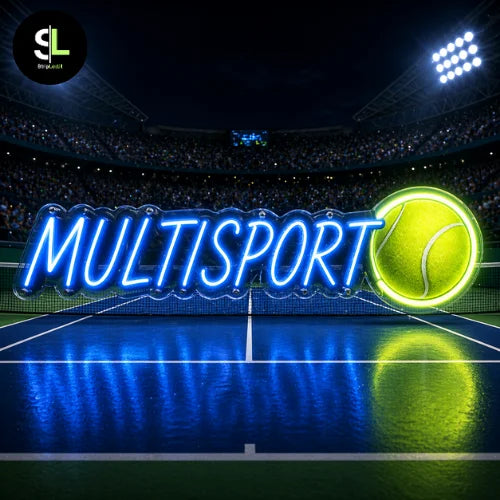 Insegna neon LED MULTISPORT con pallina da tennis su campo da tennis illuminato