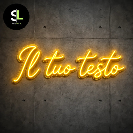 Insegna neon LED personalizzata USB colore giallo con scritta "Il tuo testo" su parete in cemento